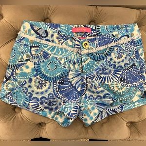 Lilly Pulitzer Blue design Shorts size 00